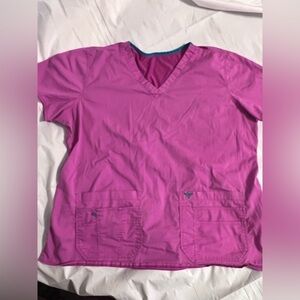 Med Couture scrub top, light purple. 2XL GREAT Condition